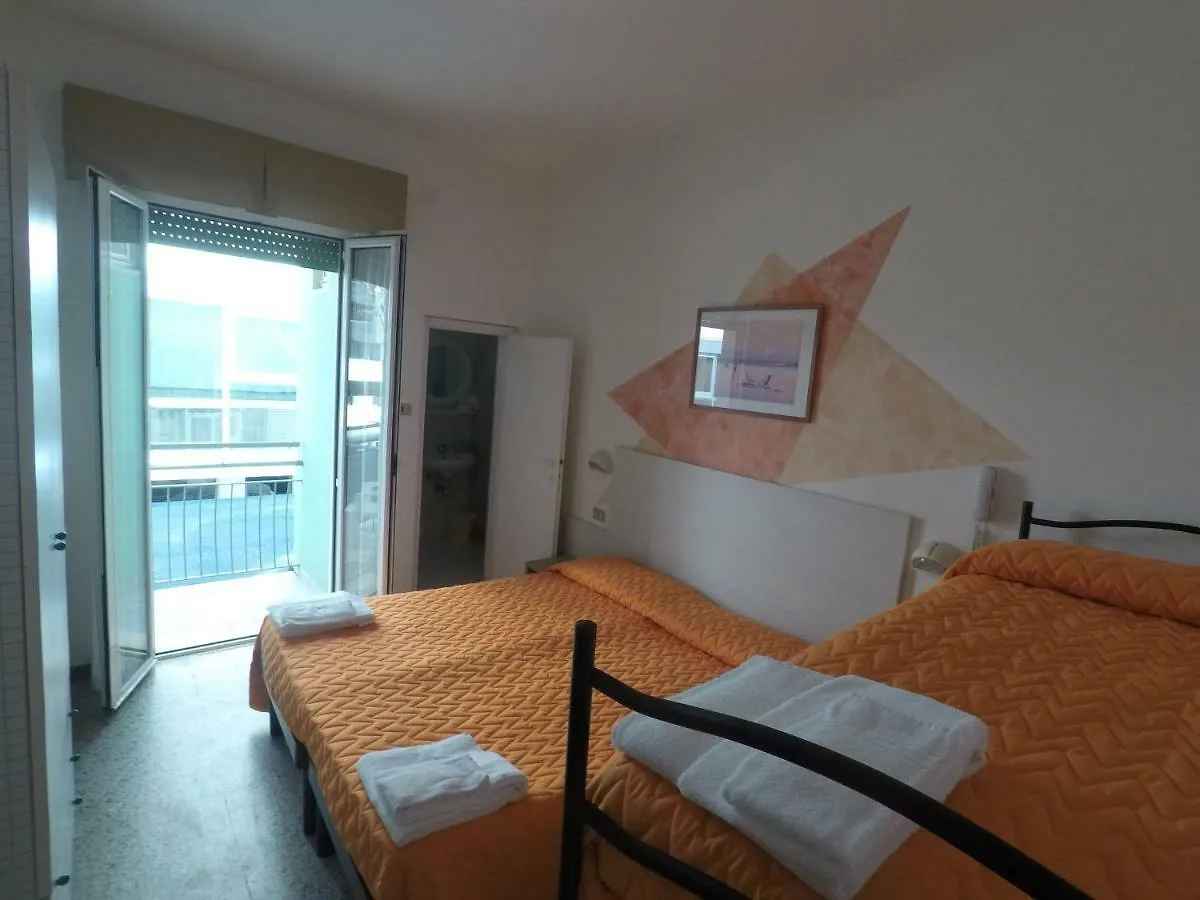 Alevon Hotel Rimini 3*,