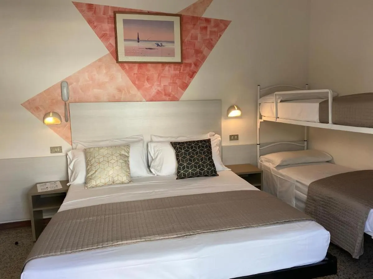 Alevon Hotel 里米尼